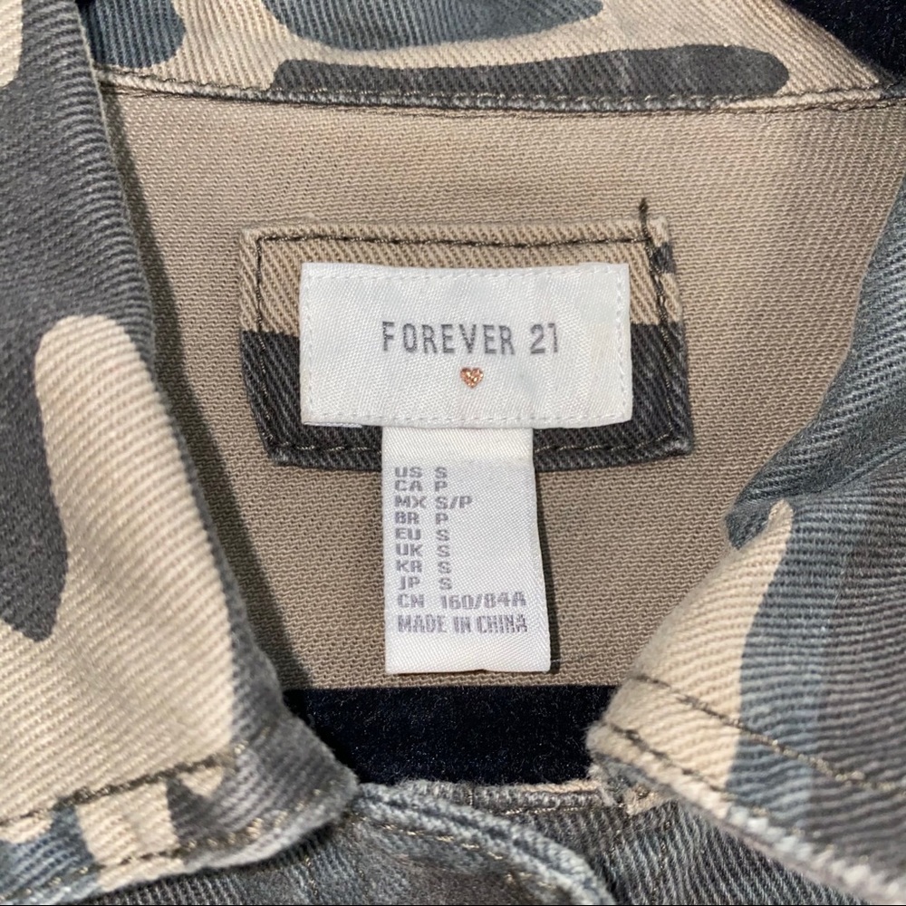 Camouflage Jean Jacket - Picture 6 of 8